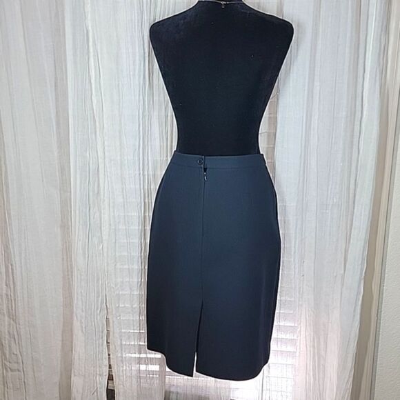 Talbots Classic A-line Textured Black Cotton Skirt - Picture 6 of 14